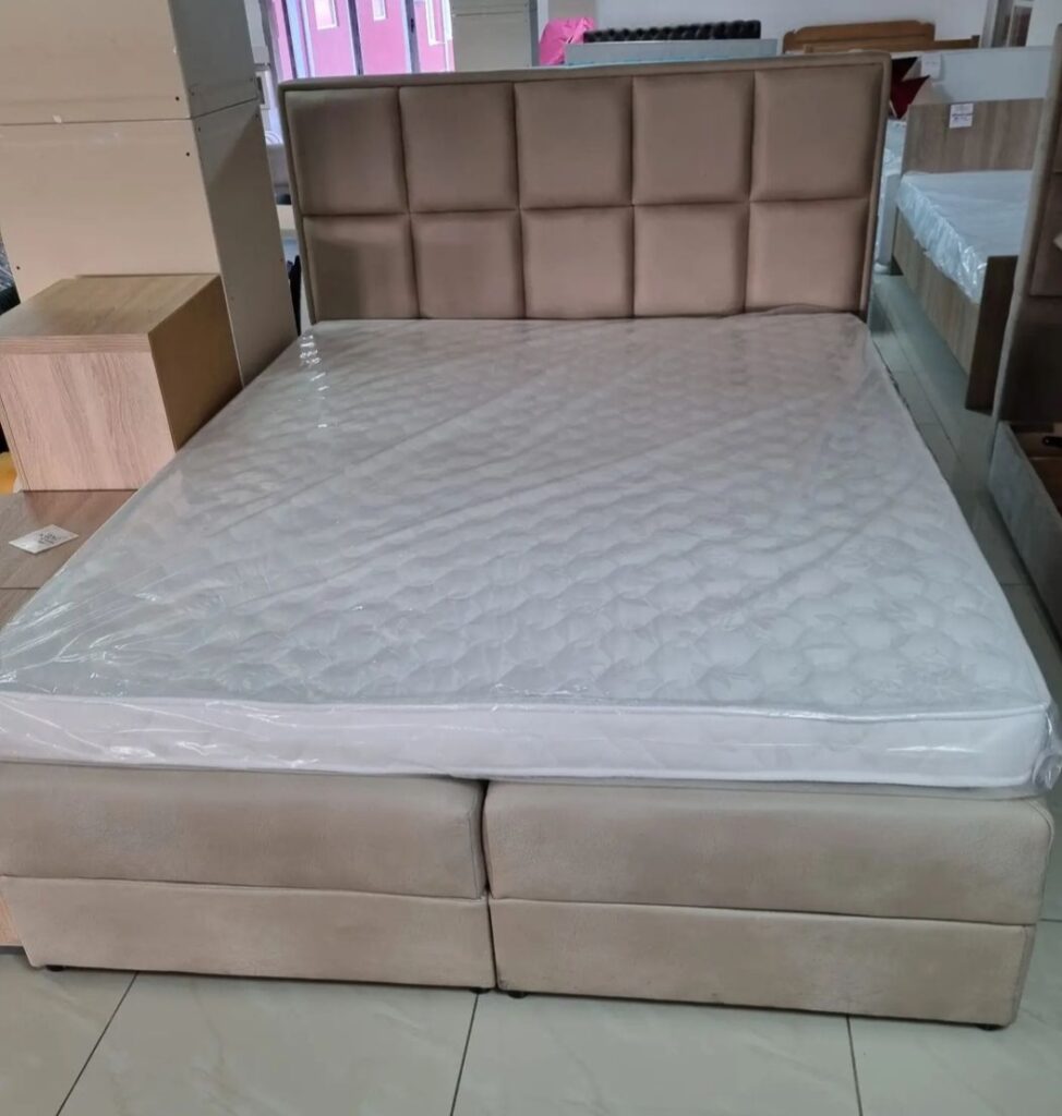 Francuski ležaj Box